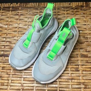 Nike slip-on sneakers. big kids. size 3. Used condition.